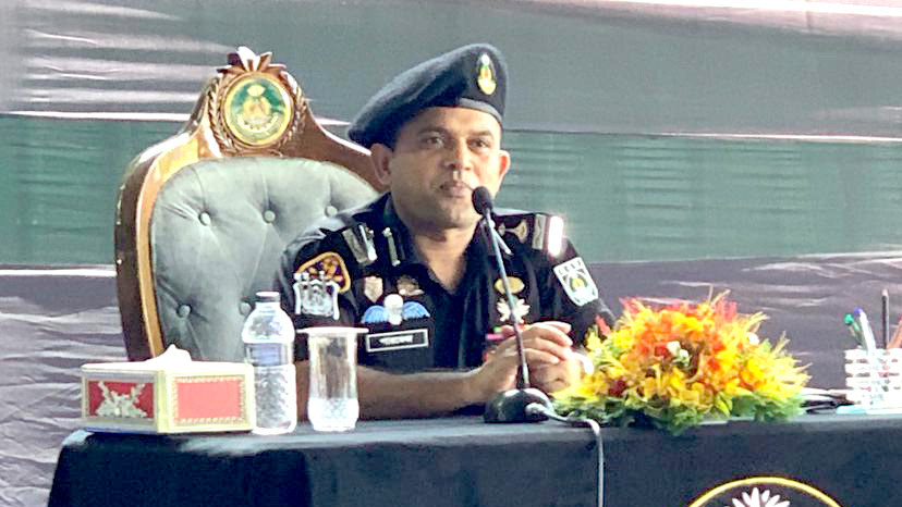 অপরাধ দমনে কাজ করে যাচ্ছে র‍্যাব: অধিনায়ক