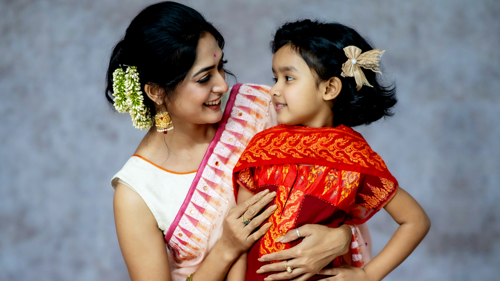 মায়ের সঙ্গে নিরাপদ সম্পর্ক মানে নিরাপদ জীবন