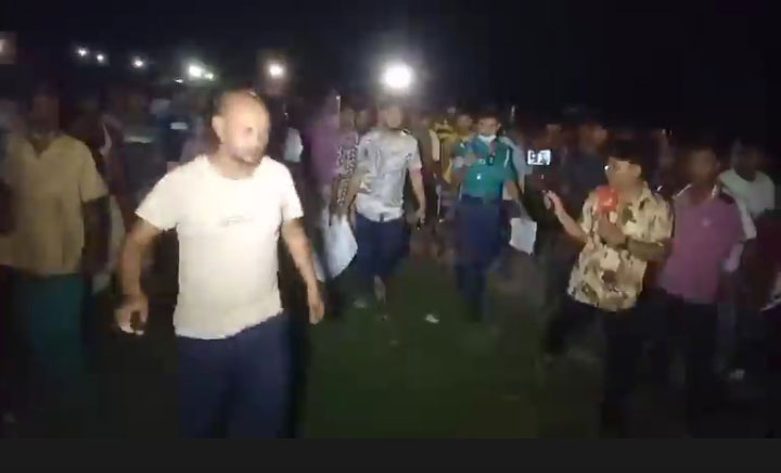 সন্ধ্যায় ফোনে বাগ্বিতণ্ডা, ঘণ্টাখানেক পর মিলল গলাকাটা লাশ