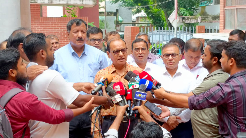 সেপ্টেম্বরের মধ্যে স্কুল ফিডিং কার্যক্রম শুরু করা হবে: উপদেষ্টা বিধান