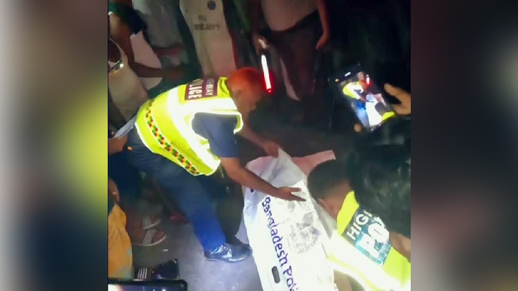 গঙ্গাচড়ায় ট্রাক-মোটরসাইকেল সংঘর্ষে ২ নারী নিহত