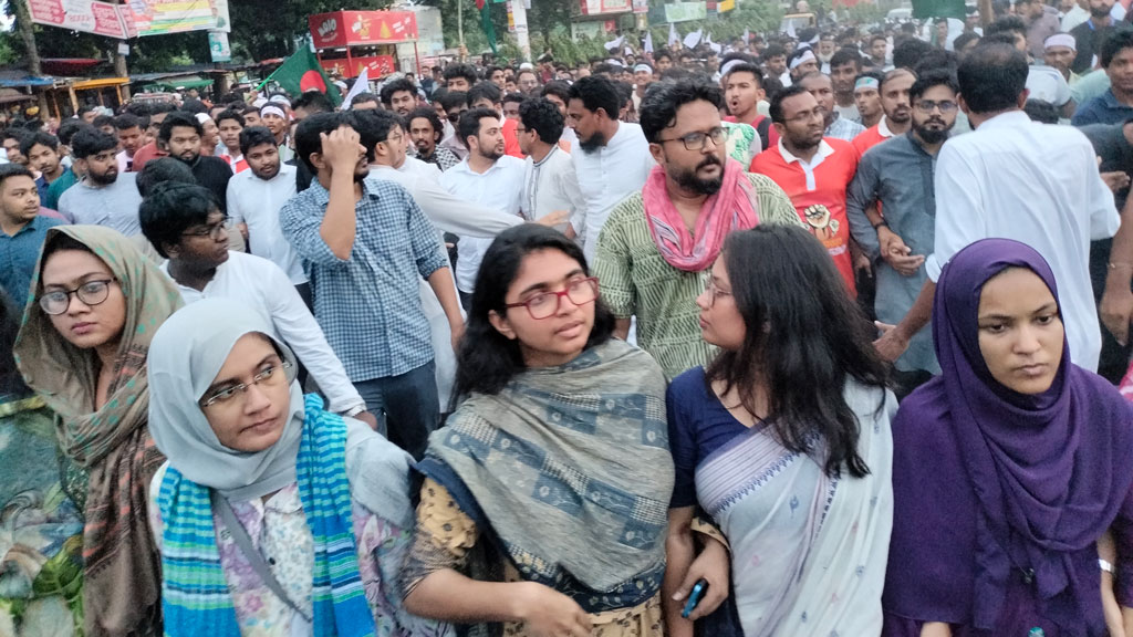 রংপুর থেকে জুলাই পদযাত্রা শুরু, এনসিপির নেতৃত্বে মানুষের ঢল