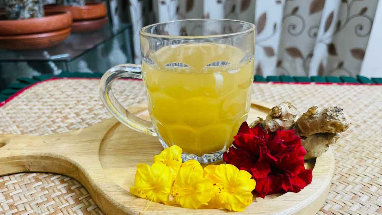 ঠান্ডা-কাশি ও গলাব্যথা দূর করতে বাড়িতেই তৈরি করুন টনিক চা