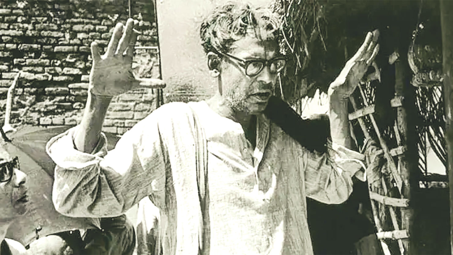 শতবর্ষে কিংবদন্তি চলচ্চিত্রকার ঋত্বিক কুমার ঘটক