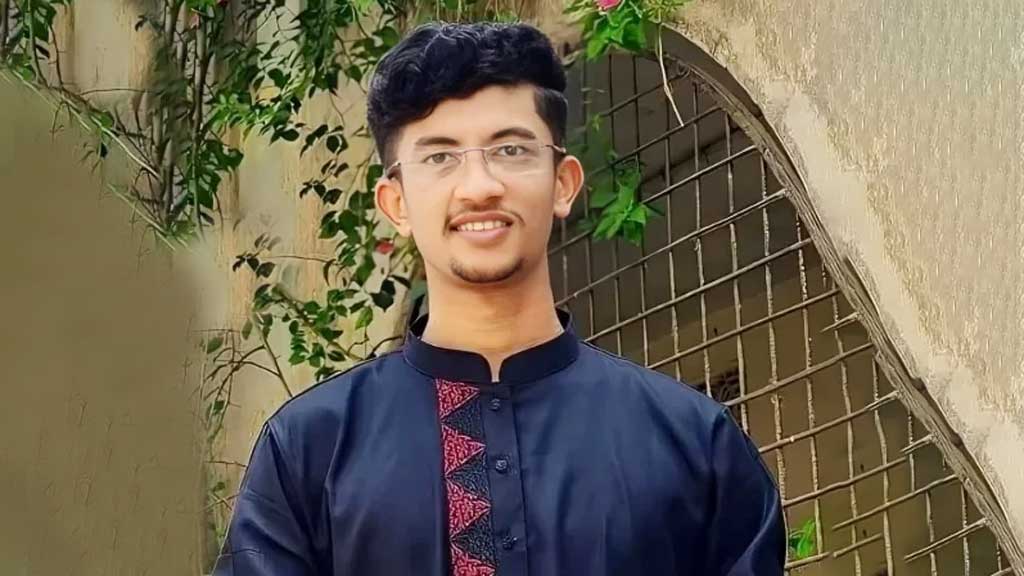 রিয়াদের বিরুদ্ধে আরেক সাবেক এমপির থেকে ৫ কোটি টাকার চেক লিখে নেওয়ার অভিযোগ