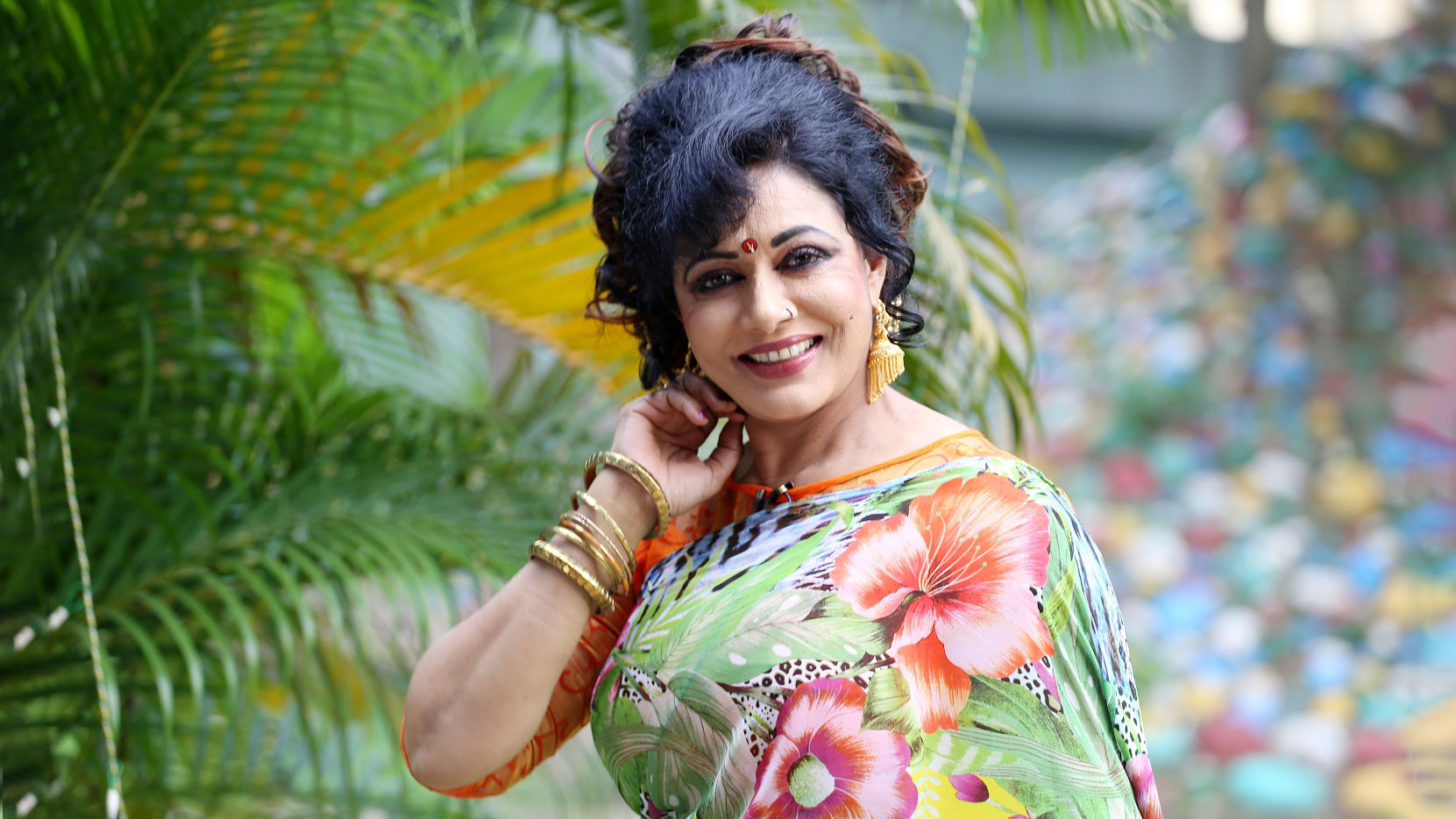 রোজিনার পরিচালনায় নতুন সিনেমা ‘এখনই সময়’