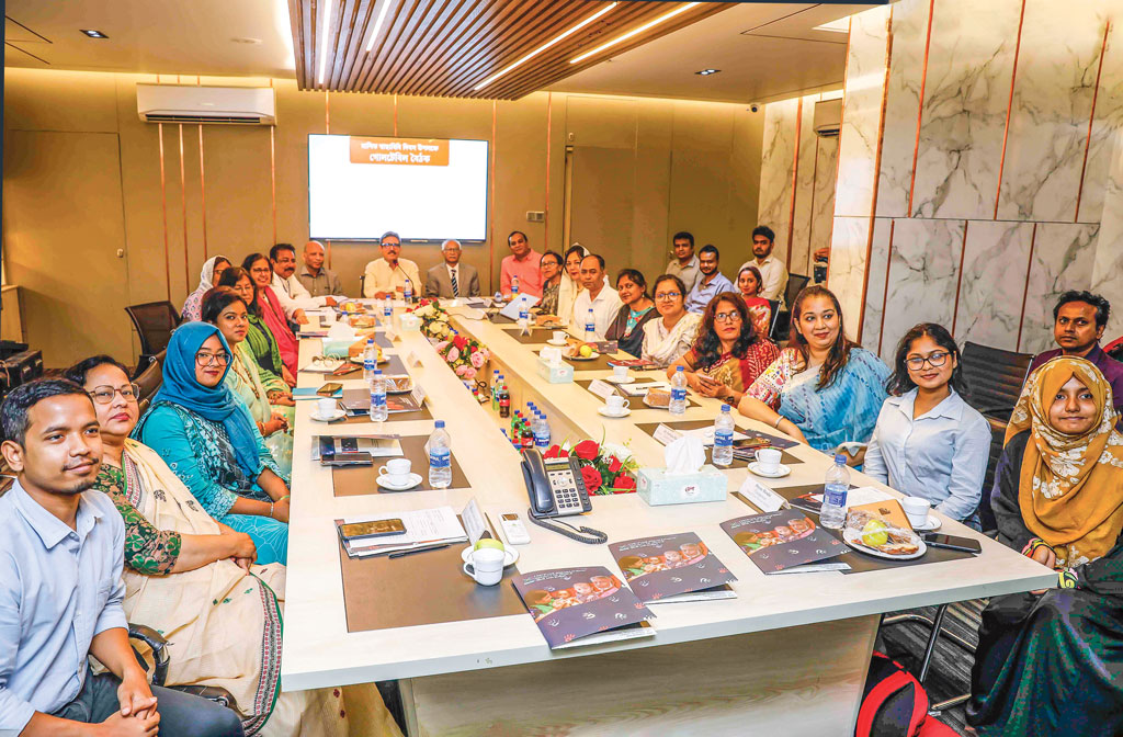 ‘মাসিক’ নিয়ে জনসমক্ষে আলাপ ও সচেতনতা চাই