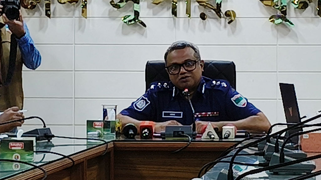 অপরাধ দমনে জনগণের সাহায্য লাগবে, পুলিশের একার পক্ষে সম্ভব নয়: খুলনার এসপি