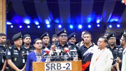 দুর্গাপূজায় গুজব ঠেকাতে ২৪ ঘণ্টা সাইবার নজরদারি টিম সক্রিয় রয়েছে: এসআরবি
