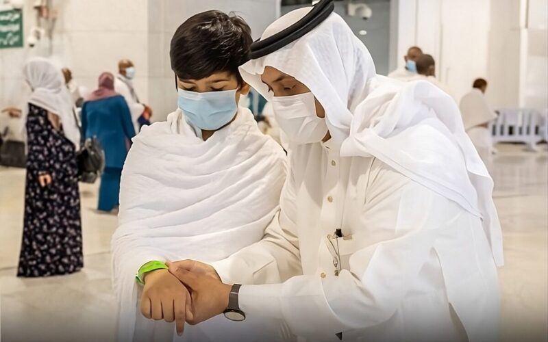 পবিত্র কাবায় শিশুদের নিরাপত্তায় বিনা মূল্যে ‘সেফটি ব্রেসলেট’