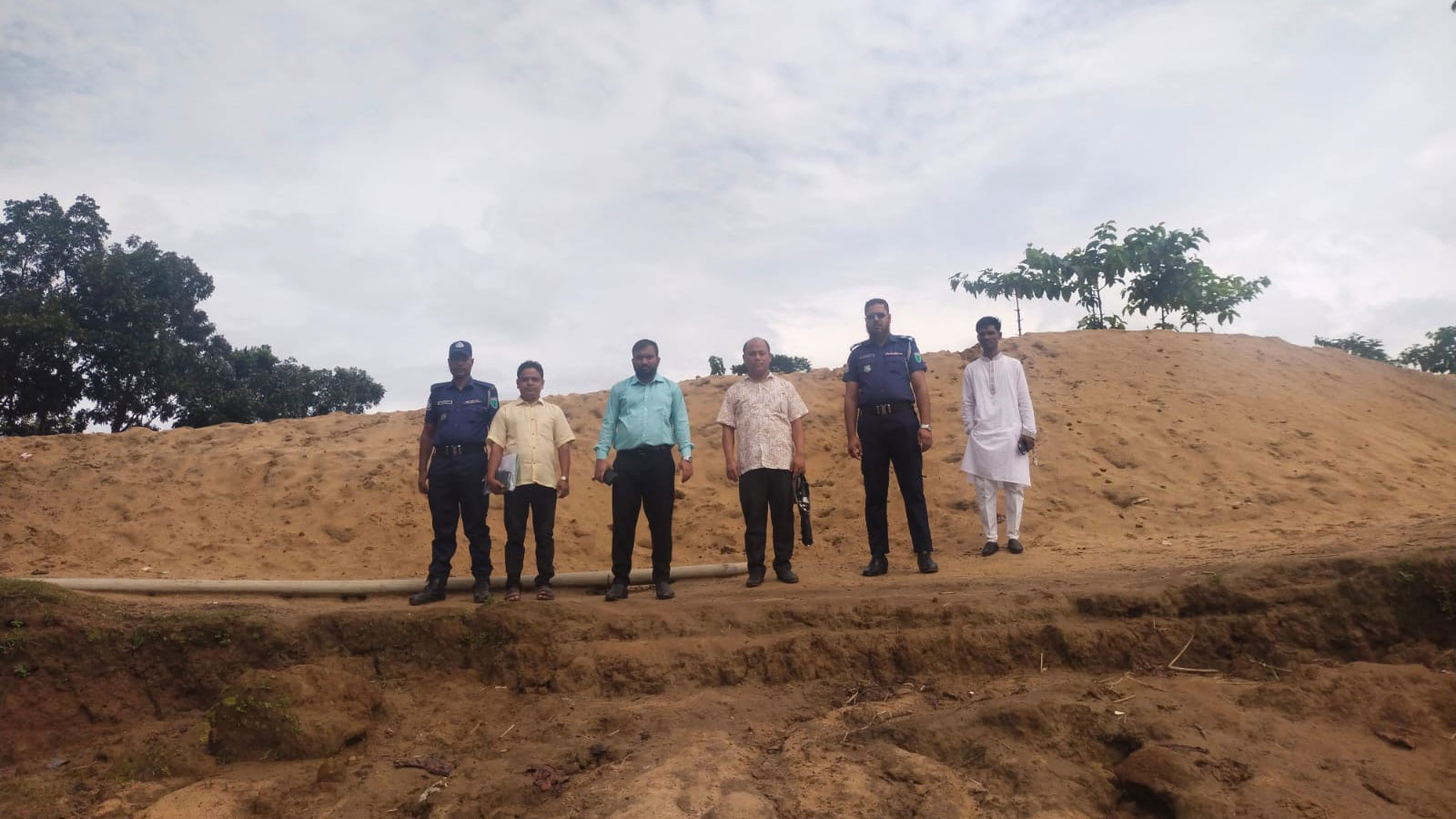জৈন্তাপুরে ভ্রাম্যমাণ আদালতের অভিযান, লক্ষাধিক ঘনফুট বালু জব্দ