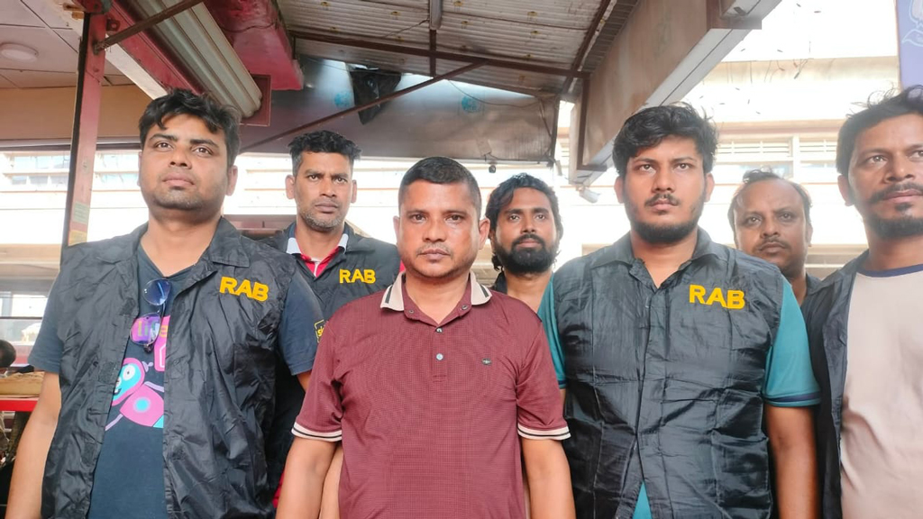 সাভারে বিশ্ববিদ্যালয়ছাত্রীকে ধর্ষণের মামলায় আরও দুই আসামি গ্রেপ্তার