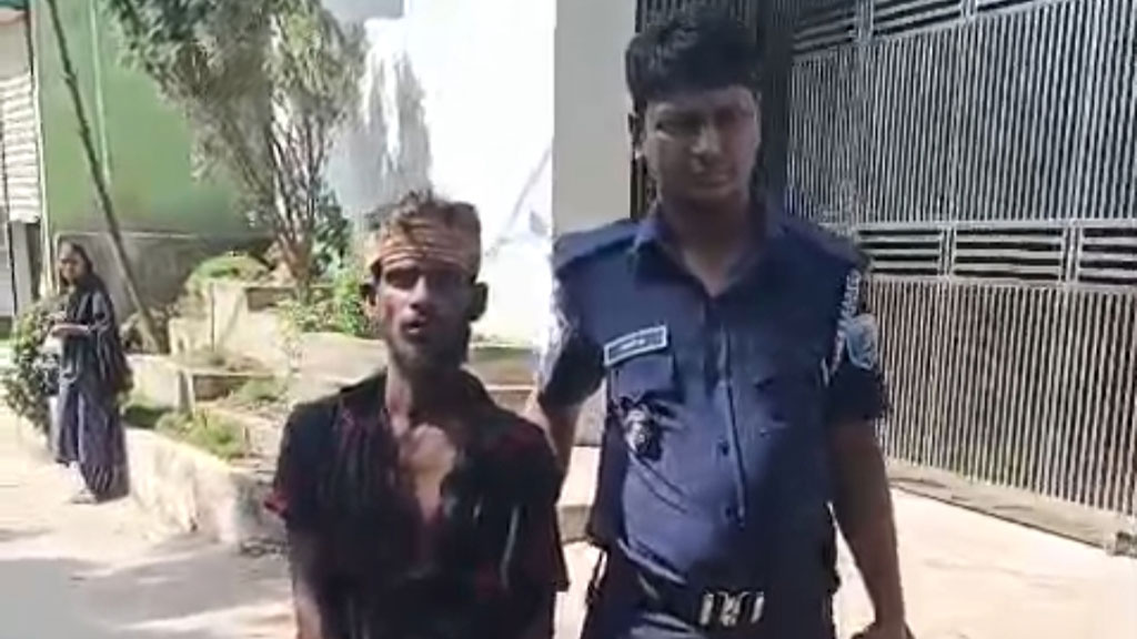 সাভারে মাদকের টাকার জন্য মারধরে মায়ের মৃত্যু, ছেলে গ্রেপ্তার
