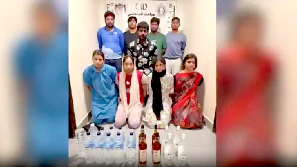 কুয়েতে ভেজাল মদ্যপানে ২৩ জনের মৃত্যু, ‘অপরাধী চক্রের হোতা’ বাংলাদেশি গ্রেপ্তার
