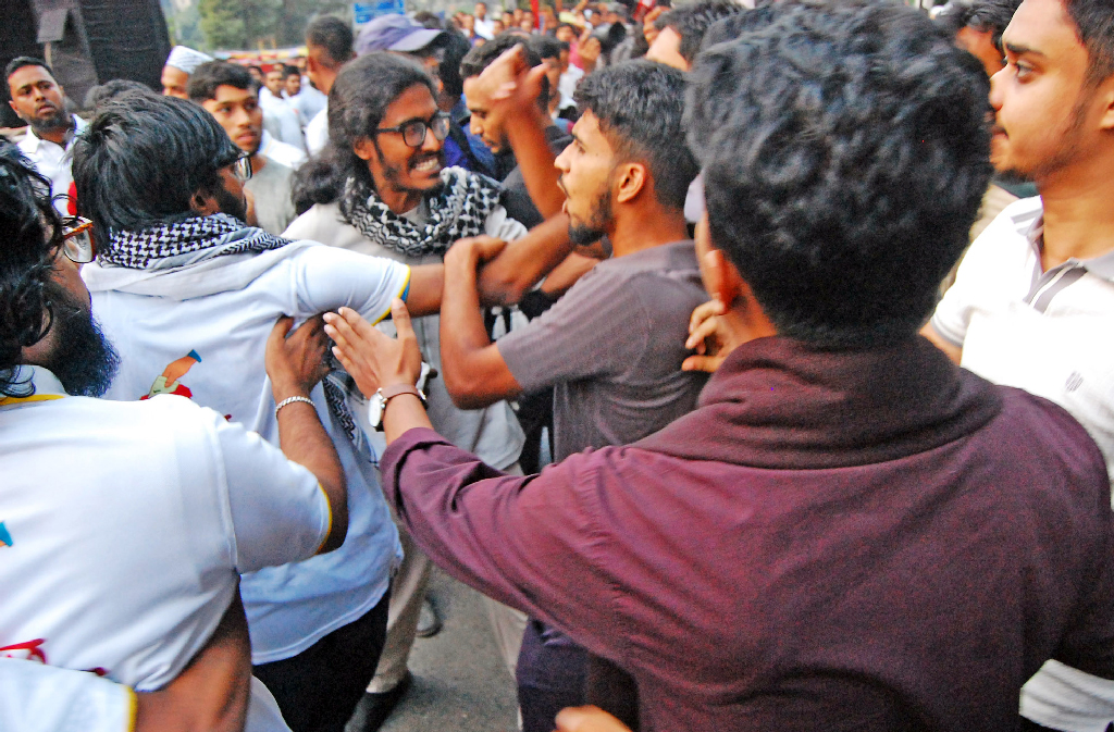 বাউলের ওপর হামলার প্রতিবাদে শাহবাগে ‘গানের আর্তনাদ’ কর্মসূচিতে বাধা