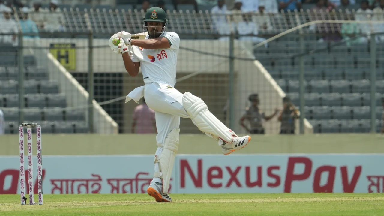 জিম্বাবুয়ের কাছে ভরাডুবির পর দুঃসংবাদ পেলেন শান্ত- মুশফিকরা