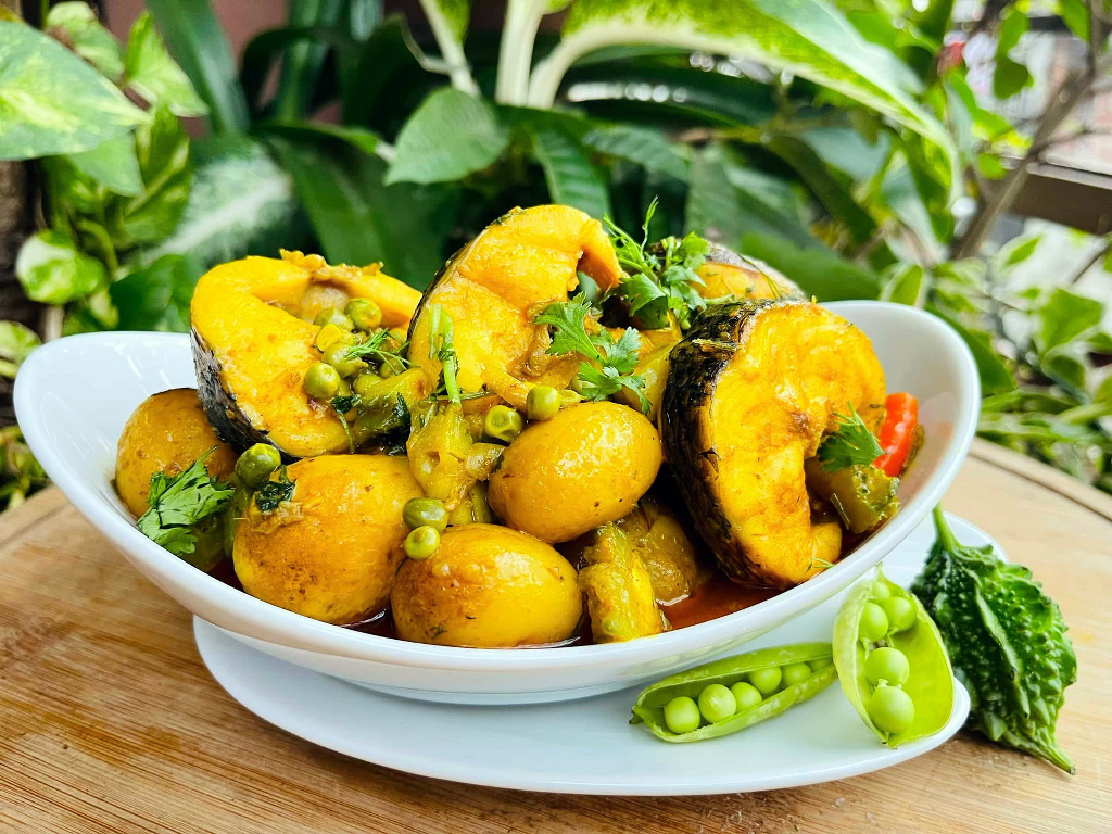 করলা দিয়ে শোল মাছের তরকারি
