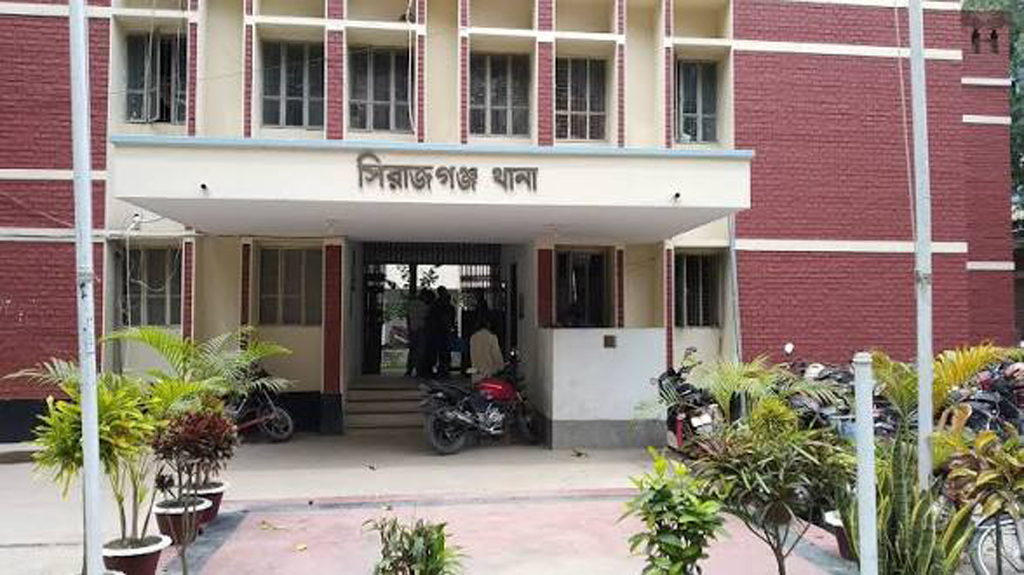 সিরাজগঞ্জে চাঁদাবাজির মামলায় ছাত্রদল নেতা গ্রেপ্তার, যুবলীগ নেতাসহ ১১ জনের নাম উল্লেখ