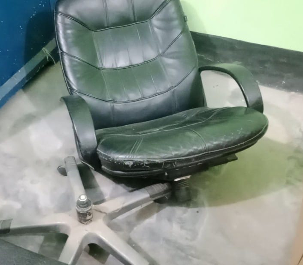 মাদকের টাকা না পেয়ে আসবাব ভাঙচুরের অভিযোগ ইউপি সদস্যের বিরুদ্ধে