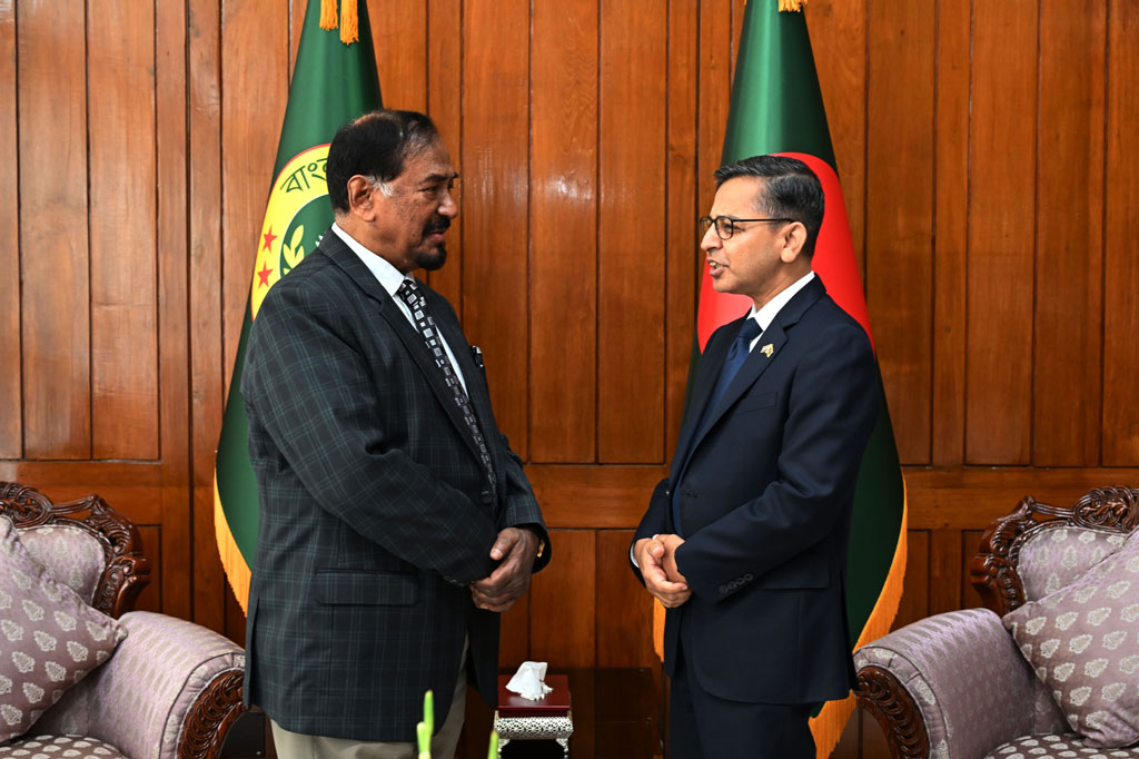 স্পিকারের সঙ্গে ভারতের বিদায়ী হাইকমিশনারের সাক্ষাৎ