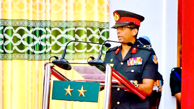 আলোচিত ইস্টার সানডে হামলায় জড়িত অভিযোগে শ্রীলঙ্কার সাবেক গোয়েন্দাপ্রধান গ্রেপ্তার