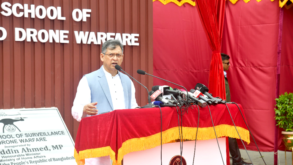দুর্গম সীমান্তে ড্রোনে সার্বক্ষণিক নজরদারি হবে: স্বরাষ্ট্রমন্ত্রী