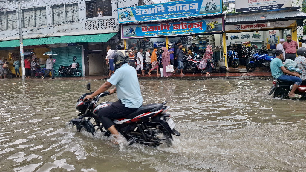 সিলেটে মুষলধারে বৃষ্টি, বাড়ছে নদ-নদীর পানি