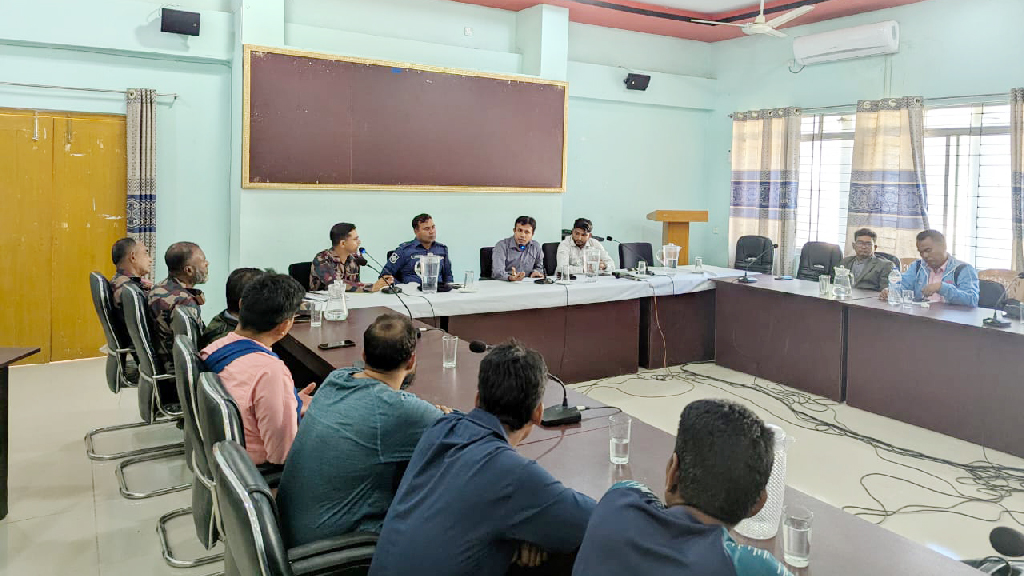 থানচিতে পর্যটক ভ্রমণের ওপর নিষেধাজ্ঞা আংশিক শিথিল, কর্মবিরতি প্রত্যাহার