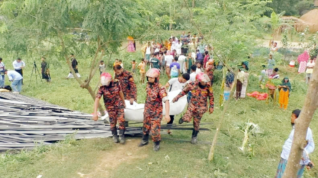 ভাড়া বাঁচাতে গিয়ে প্রাণ গেল তাঁদের