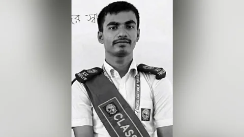 হত্যার পর এআই দিয়ে জীবিত দেখিয়ে মুক্তিপণ আদায়, সেই শিক্ষার্থী পেল জিপিএ-৫