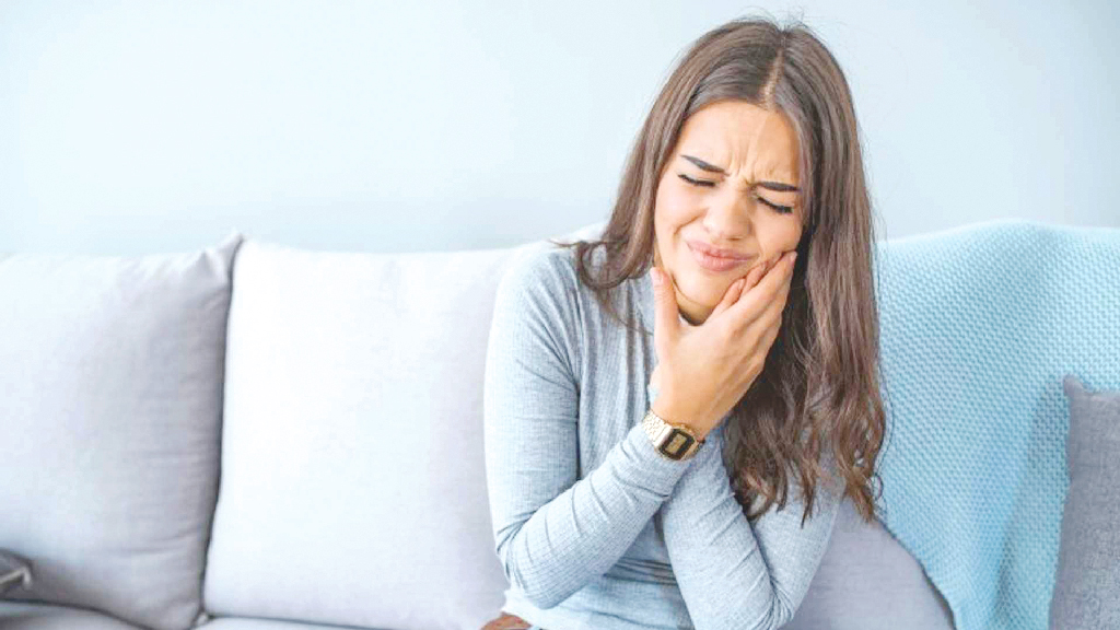 আক্কেলদাঁতের ব্যথা কমাতে ঘরোয়া উপায়