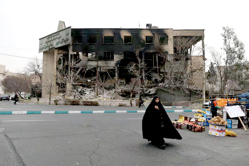 ইন্টারনেট নেই তিন সপ্তাহ, আরও ভয়াবহ অর্থনৈতিক সংকটে ইরান