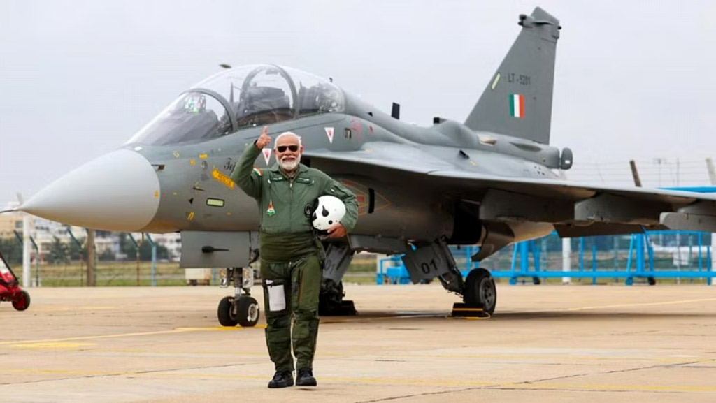 দুবাইয়ে তেজস দুর্ঘটনা: সামনে আসছে ভারতের যুদ্ধবিমান কর্মসূচির পুরোনো দুর্বলতা