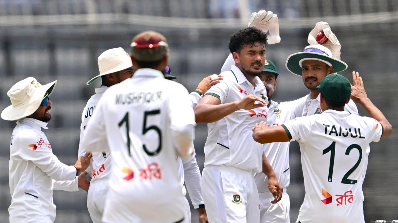রোমাঞ্চটা শেষ বিকেলের জন্য জমিয়ে রাখল বাংলাদেশ-পাকিস্তান