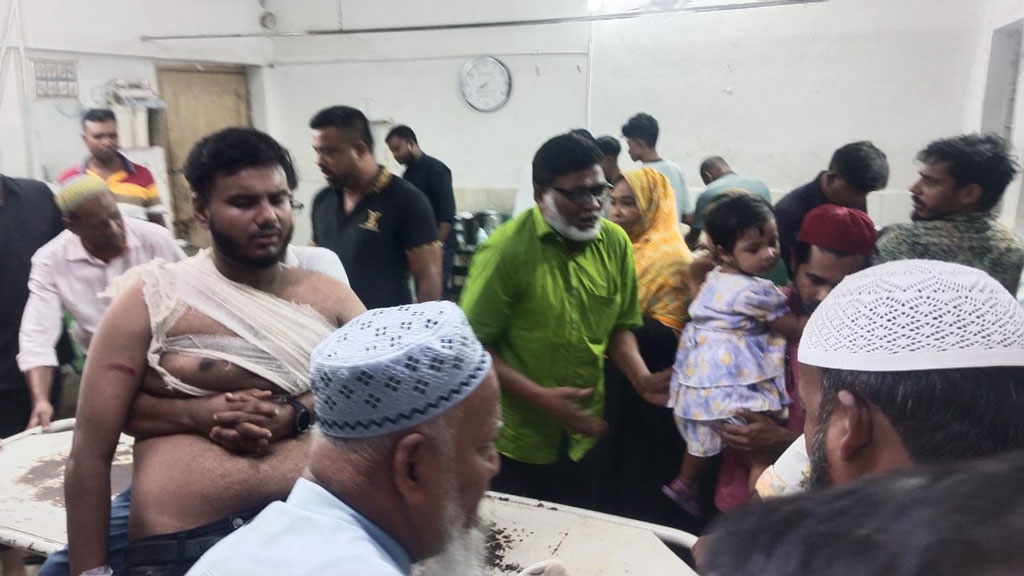 টঙ্গীতে হাতের চারটি আঙুল কেটে নিল প্রতিপক্ষ কিশোর গ্যাংয়ের সদস্যরা