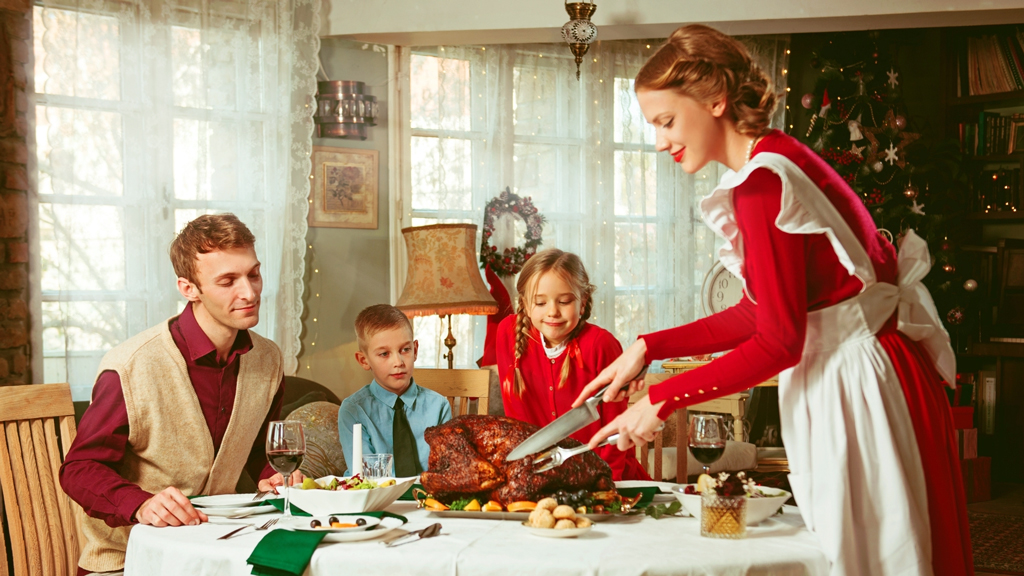 কেন মা-দাদিদের মতো ‘আদর্শ’ স্ত্রী চান পুরুষেরা, যে ব্যাখ্যা দিচ্ছেন মনোবিজ্ঞানীরা