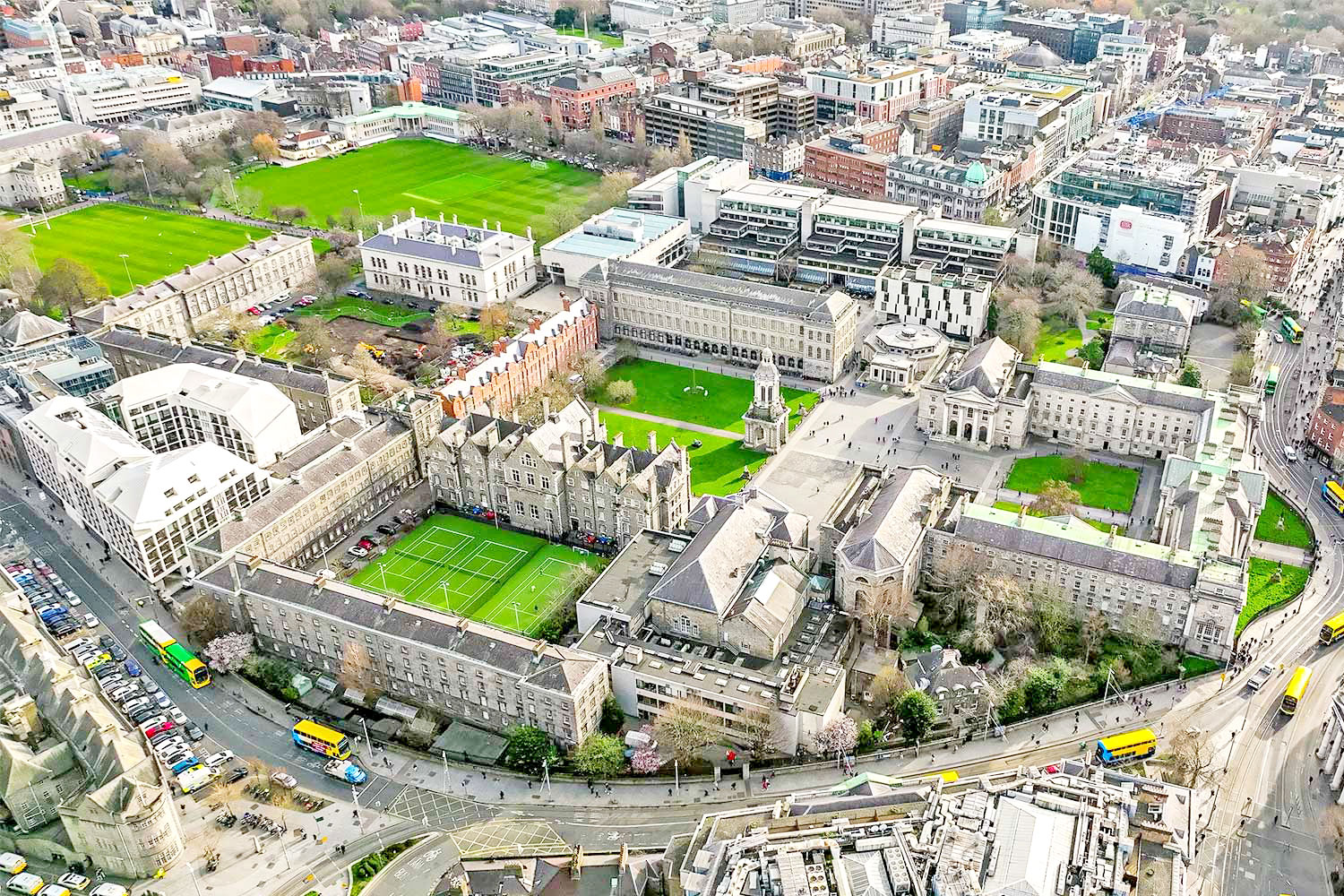 আইরিশ সরকারের সম্পূর্ণ অর্থায়িত বৃত্তি