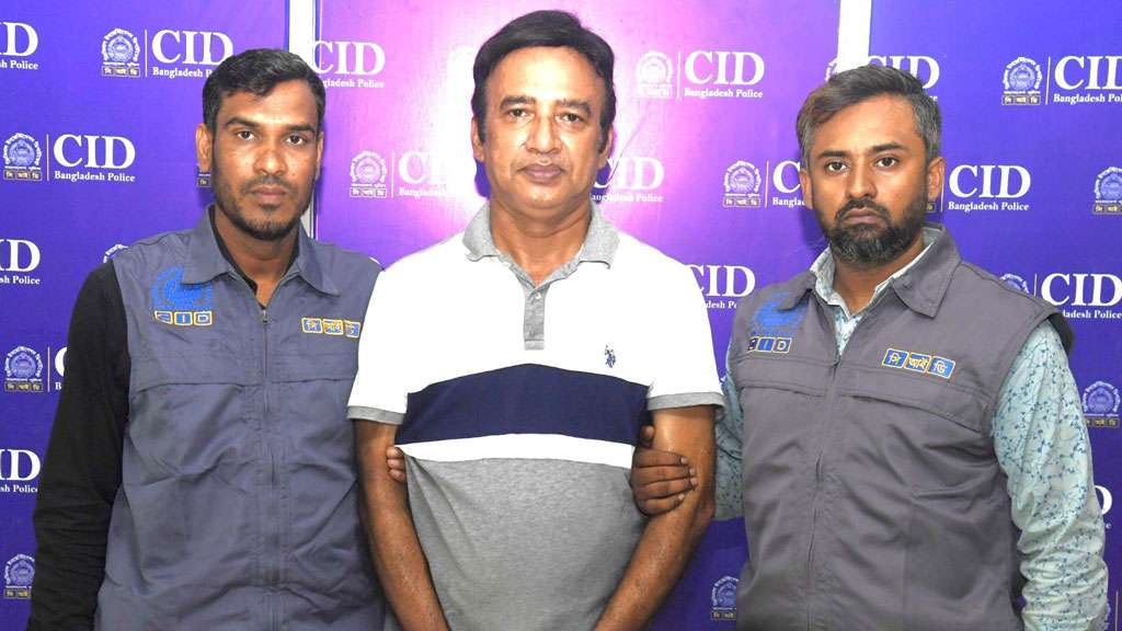 সাবেক মেয়র তাপসের আরও এক সহযোগী গ্রেপ্তার