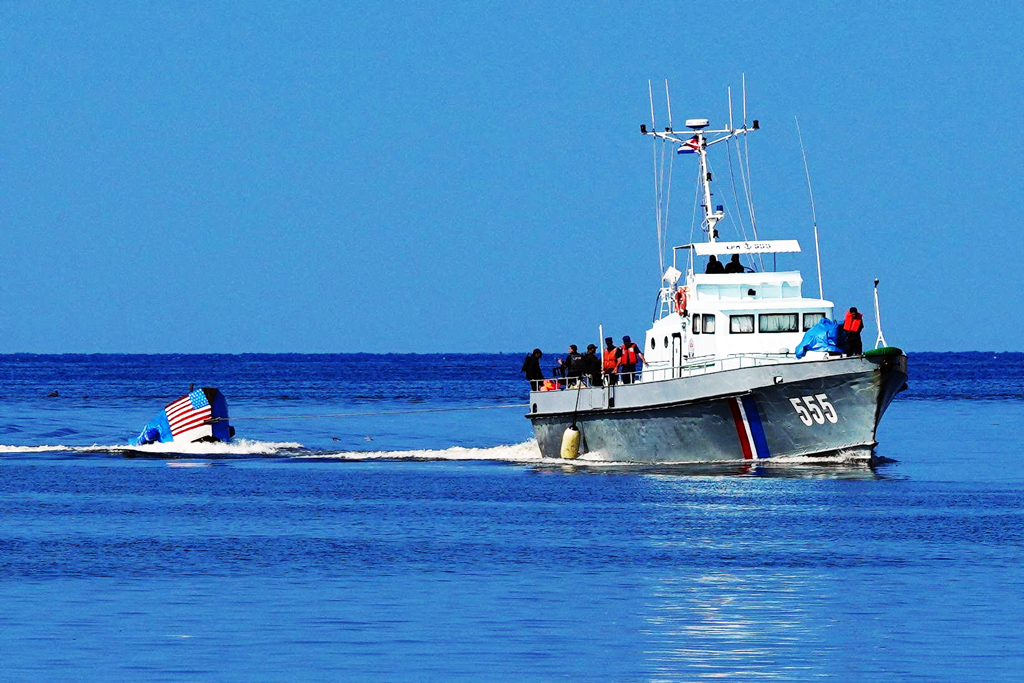 কিউবার বাহিনীর গুলিতে মার্কিন নৌকায় চারজন নিহত, উত্তেজনা বাড়ছে