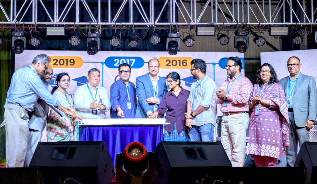 বর্ণাঢ্য আয়োজন ও সাংস্কৃতিক পরিবেশনায় ইউল্যাবের ২৩তম প্রতিষ্ঠাবার্ষিকী উদ্যাপন