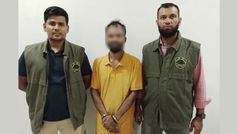 শ্যামলীতে ছিনতাইয়ের চেষ্টাকালে আটক ১
