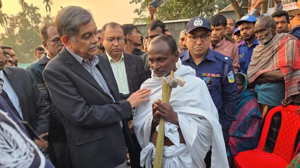 দীপু চন্দ্র দাসের পরিবারের দায়িত্ব নিল সরকার