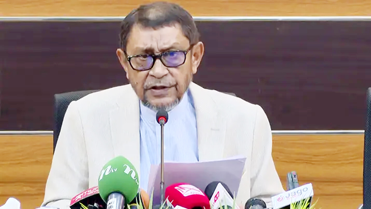 রামেক হাসপাতালের ঘটনায় স্বাস্থ্যমন্ত্রীর ক্ষোভ