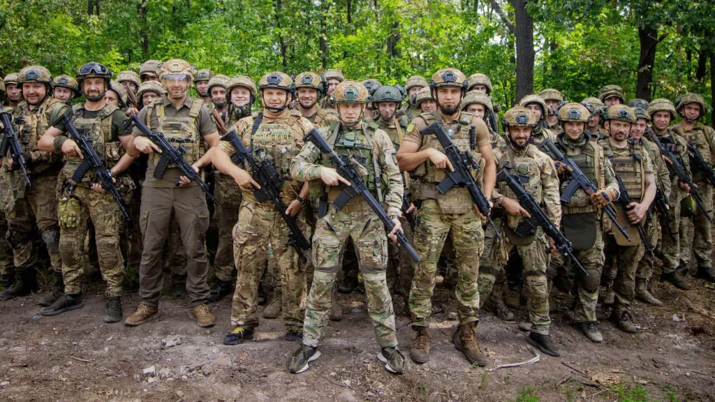 রাশিয়ার বিরুদ্ধে একের পর এক যুদ্ধবন্দীকে হত্যার অভিযোগ ইউক্রেনীয় কমান্ডারের