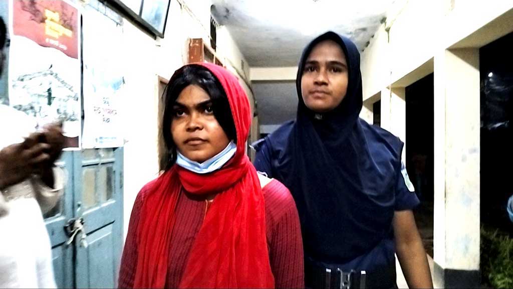 ফ্যামিলি কার্ডের কথা বলে টাকা আদায়, আটক এনসিপি নেত্রীর বিরুদ্ধে মামলা