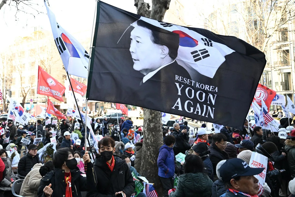 নিজেকে যিশুর সঙ্গে তুলনা করেছেন দ. কোরিয়ার কারারুদ্ধ সাবেক প্রেসিডেন্ট