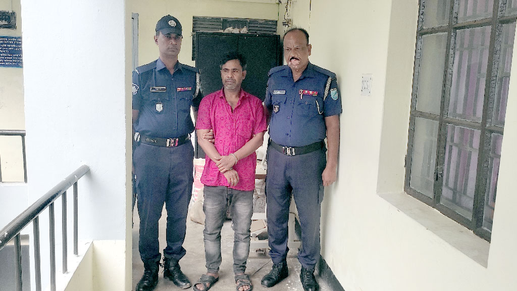 বহিষ্কৃত যুবদল নেতাকে পুলিশ দিলেন বিএনপি নেতা