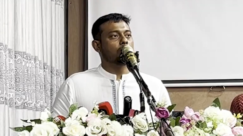 ধর্মভিত্তিক দলগুলো ক্ষমতার পাগল হয়ে যাচ্ছে: নাসীরুদ্দীন পাটওয়ারী