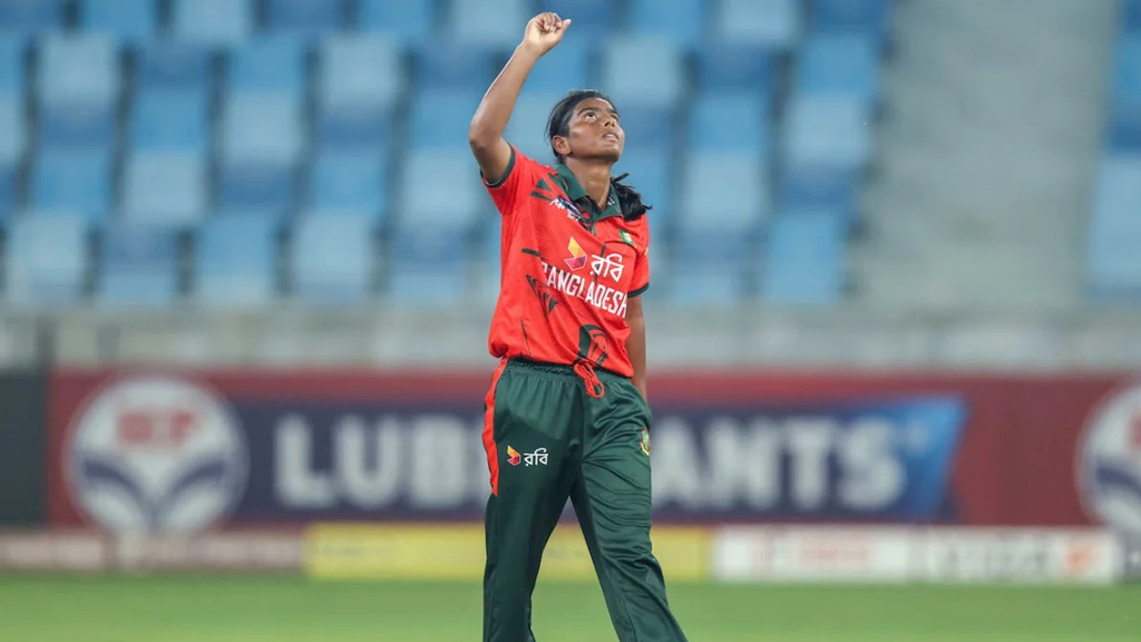 ইন্দোনেশিয়াকে ৫৮ রানে গুঁড়িয়ে ৭১ রানে জিতলেন জ্যোতিরা