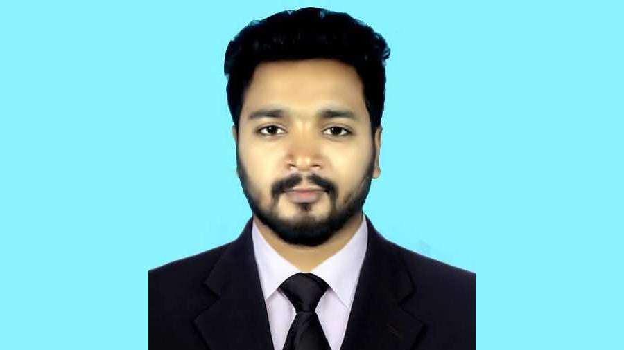 ময়মনসিংহে পাসপোর্ট অফিসের সামনে প্রকাশ্যে যুবককে কুপিয়ে হত্যা